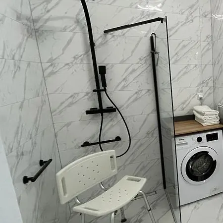 Barrier-free 公寓 *